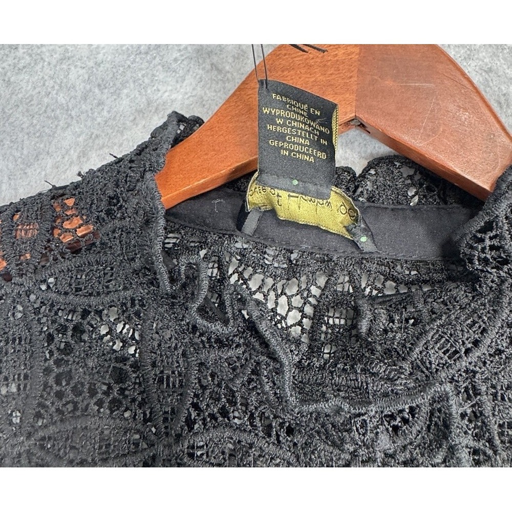 House of Harlow 1960 Black Eyelet Ruffle Neck Button Front Blouse NWT L Floral - Picture 6 of 14